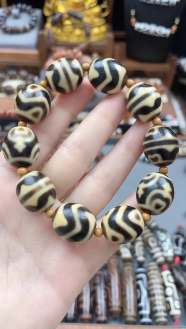 未镶嵌珠珠玛瑙/玉髓sk牙黄达洛手串高品