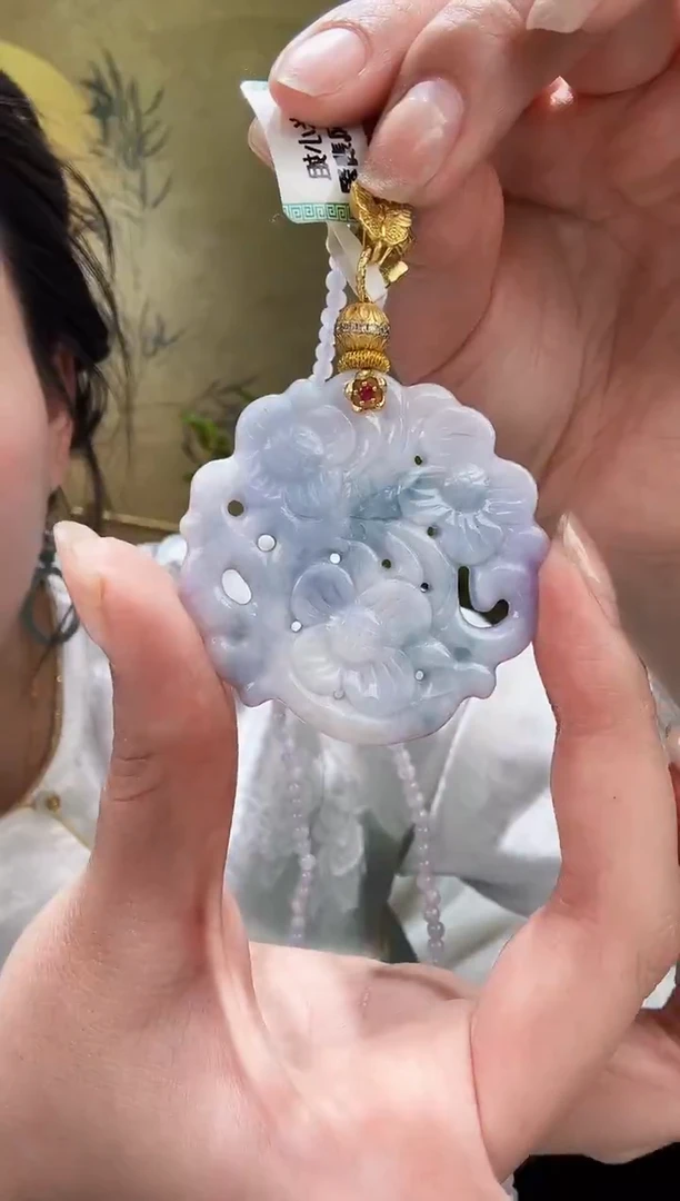 颈饰未镶嵌翡翠吊坠