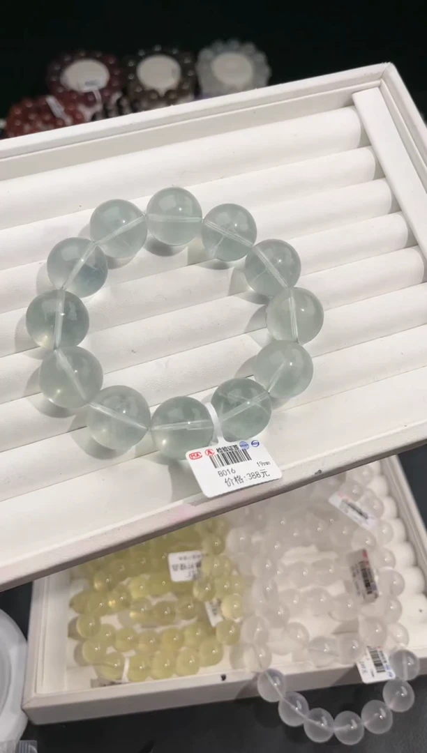 【闪购商品】萤石手链未镶嵌多样性发一奶绿萤石19mm