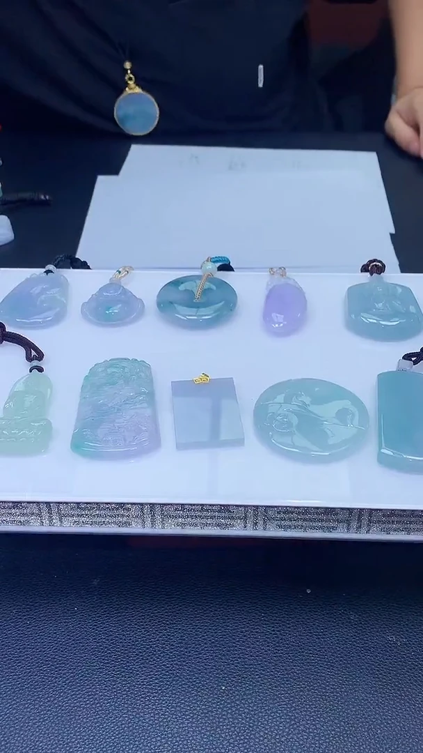 未镶嵌定制翡翠9***_4831ty-毛货挂件