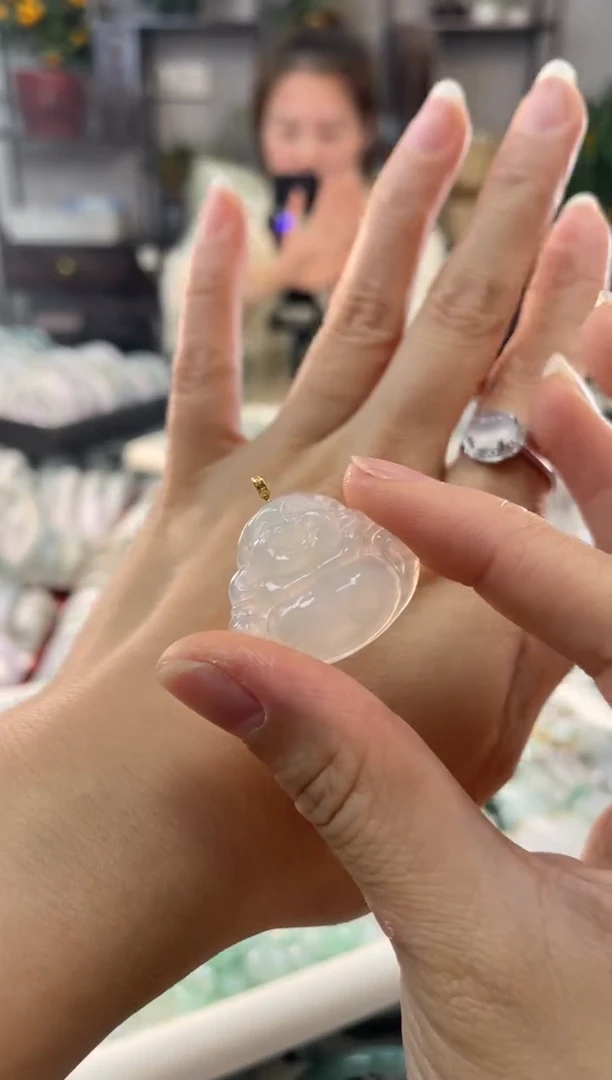 【闪购商品】翡翠吊坠(赠链)18K金镶嵌多样性发货 发一件