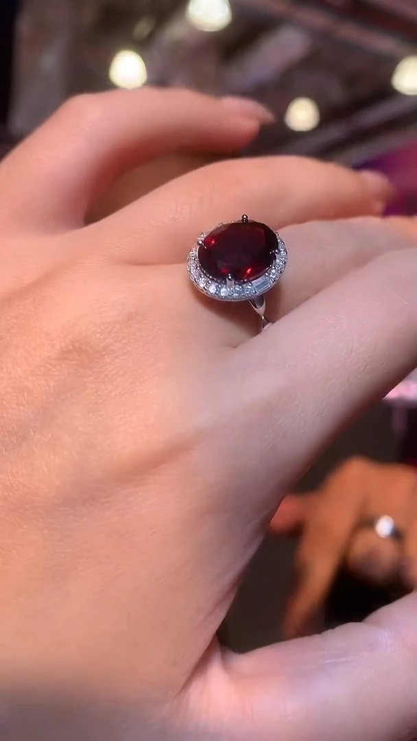 银S925镶嵌戒指石榴石【宝石世家严选】
