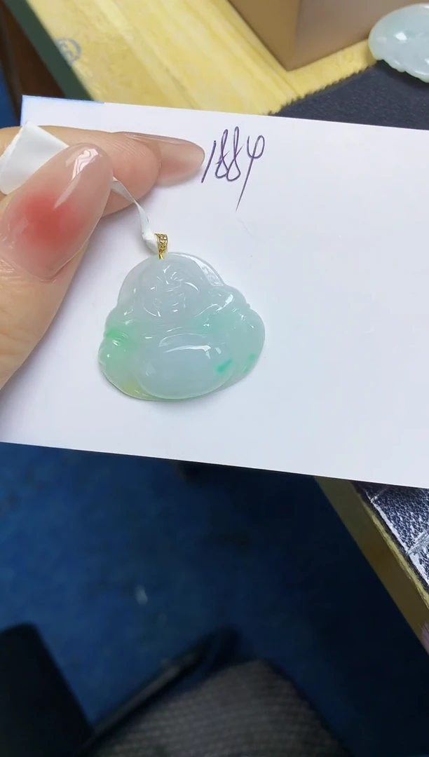 翡翠18K金镶嵌颈饰 天然缅甸翡翠A货