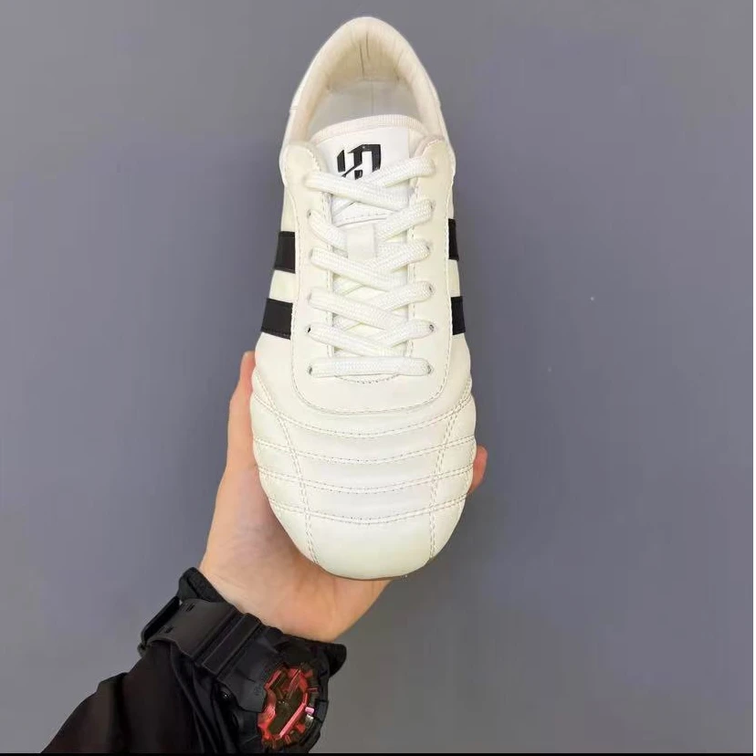 新款高品质全皮面休闲百搭男鞋