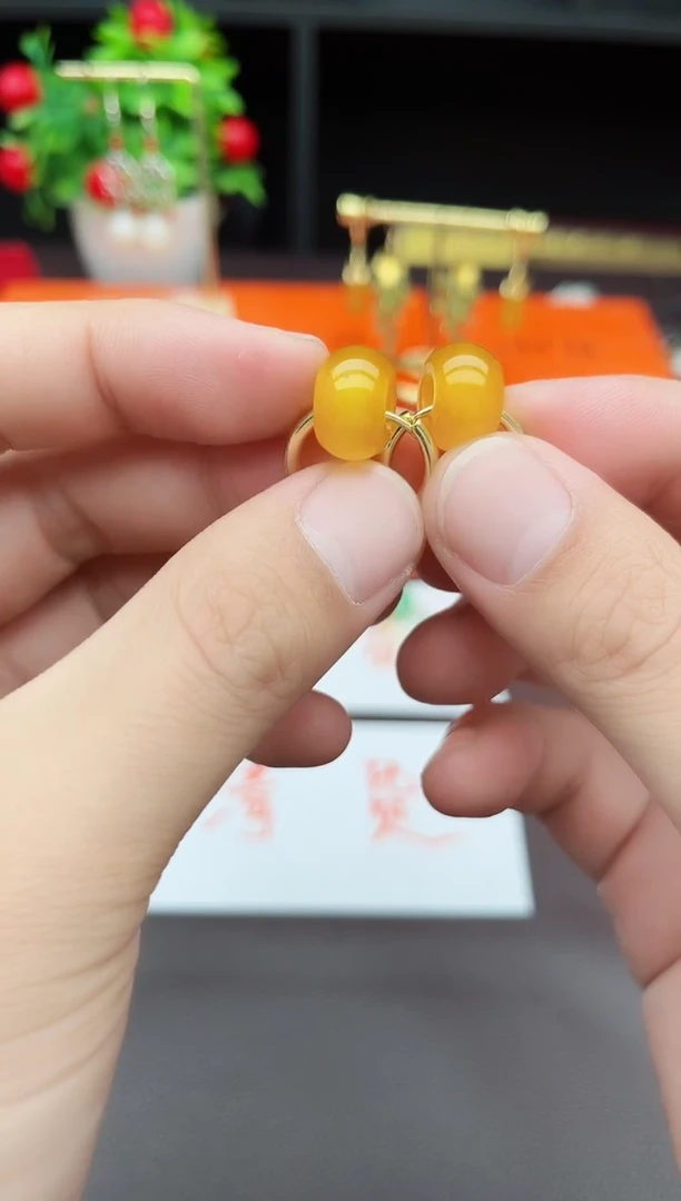 玛瑙/玉髓耳饰未镶嵌536000