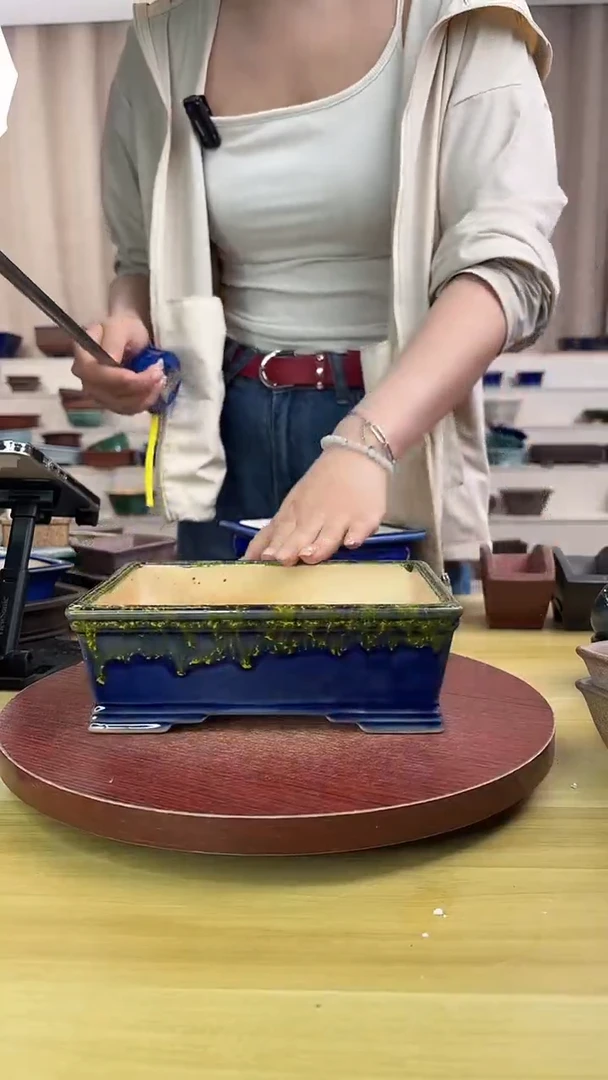 紫砂花盆紫砂花盆  微瑕