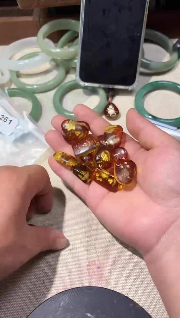 琥珀颈饰未镶嵌发一个