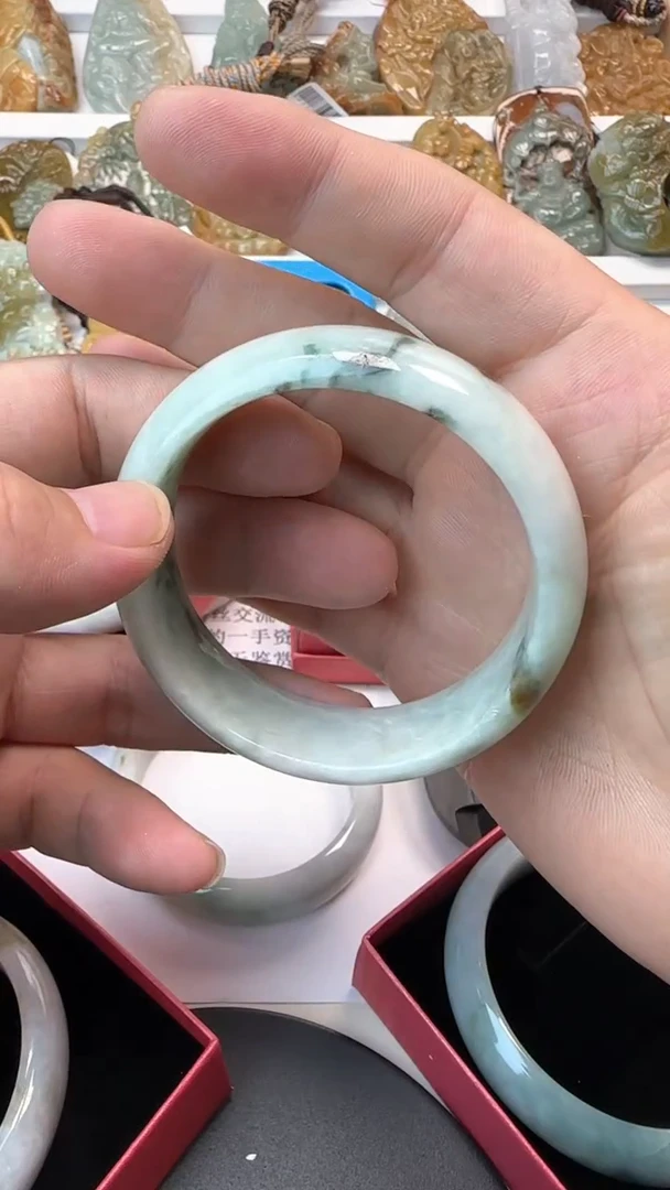 未镶嵌手镯翡翠天然翡翠