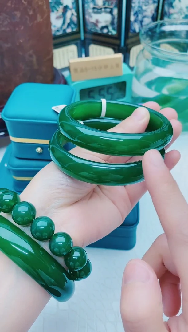 【闪购商品】玛瑙/玉髓手镯未镶嵌玛瑙手镯