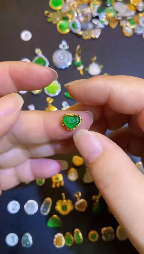 吊坠(不含链)银S925镶嵌翡翠1