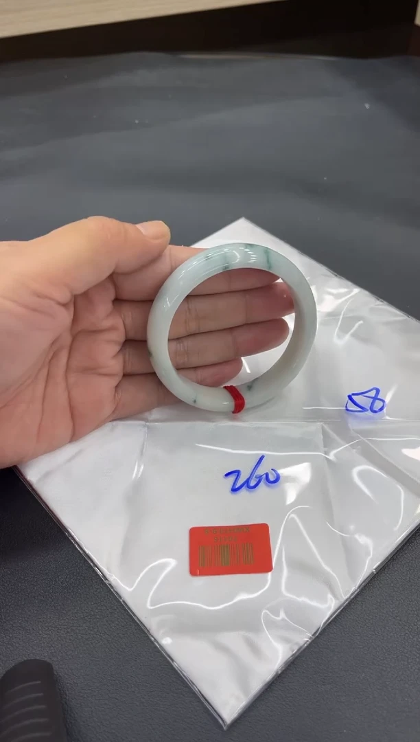 未镶嵌手镯翡翠翡翠手镯