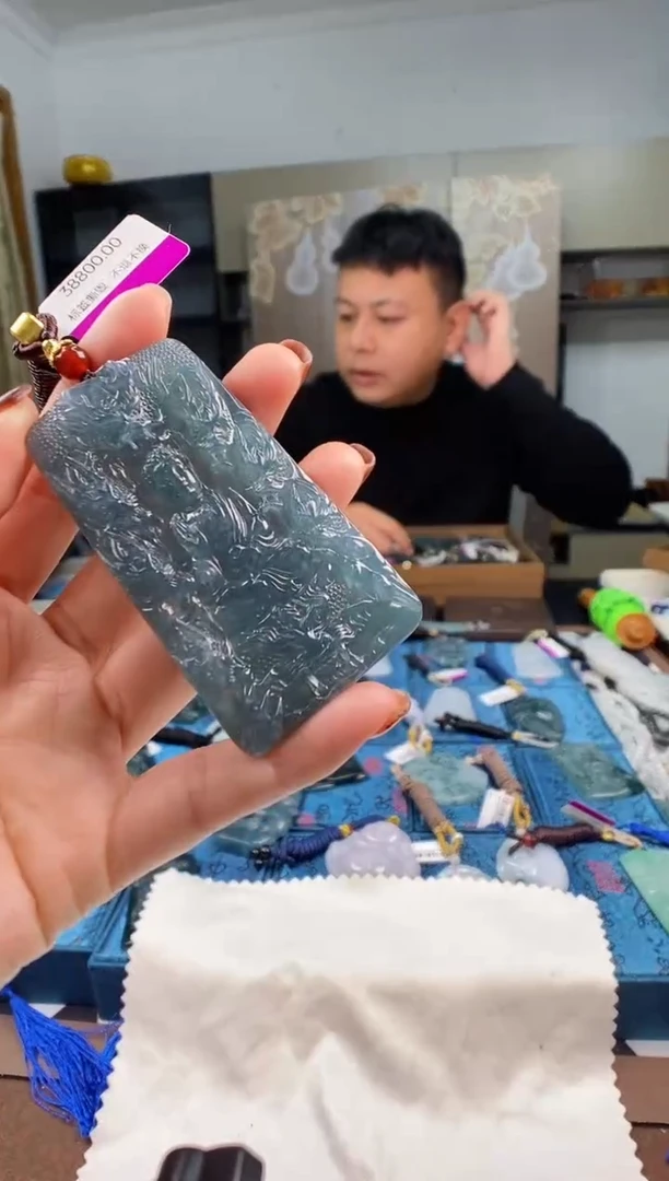 颈饰未镶嵌翡翠多样性发其一