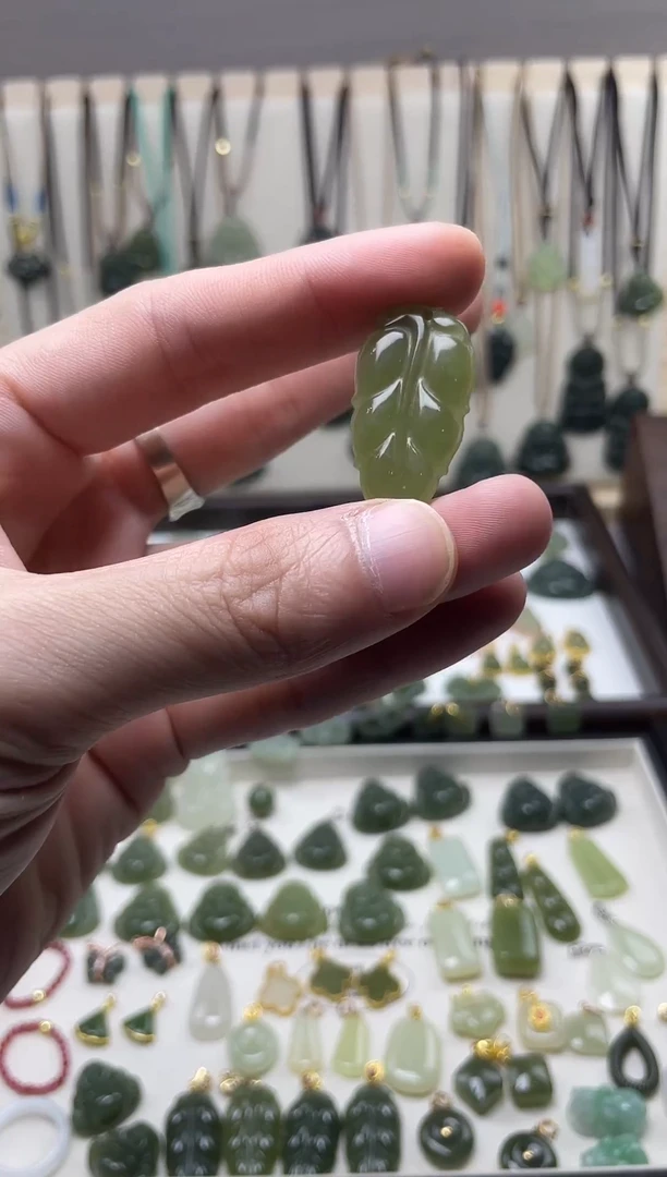 吊坠(不含链)未镶嵌和田玉吊坠(不含链) 未镶嵌 和田玉