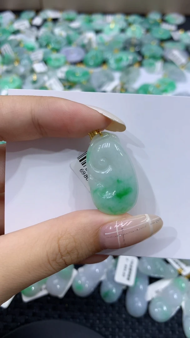 翡翠18K金镶嵌颈饰76730715306736