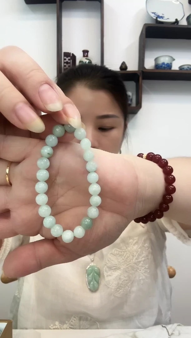 未镶嵌手串翡翠翡翠手串多样性