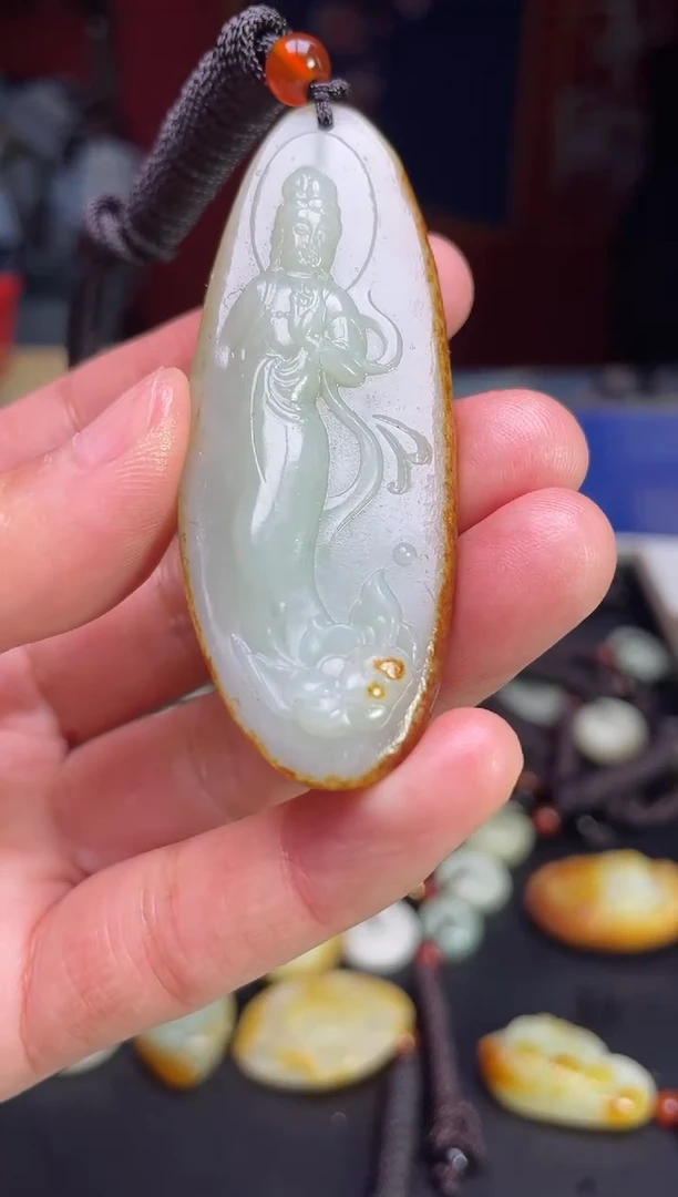 颈饰未镶嵌和田玉1