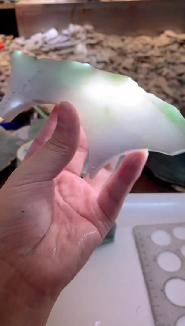 翡翠裸石0朱0翡翠珠宝728