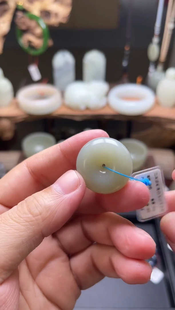 【闪购商品】和田玉吊坠未镶嵌且末青白 平安扣 9002144