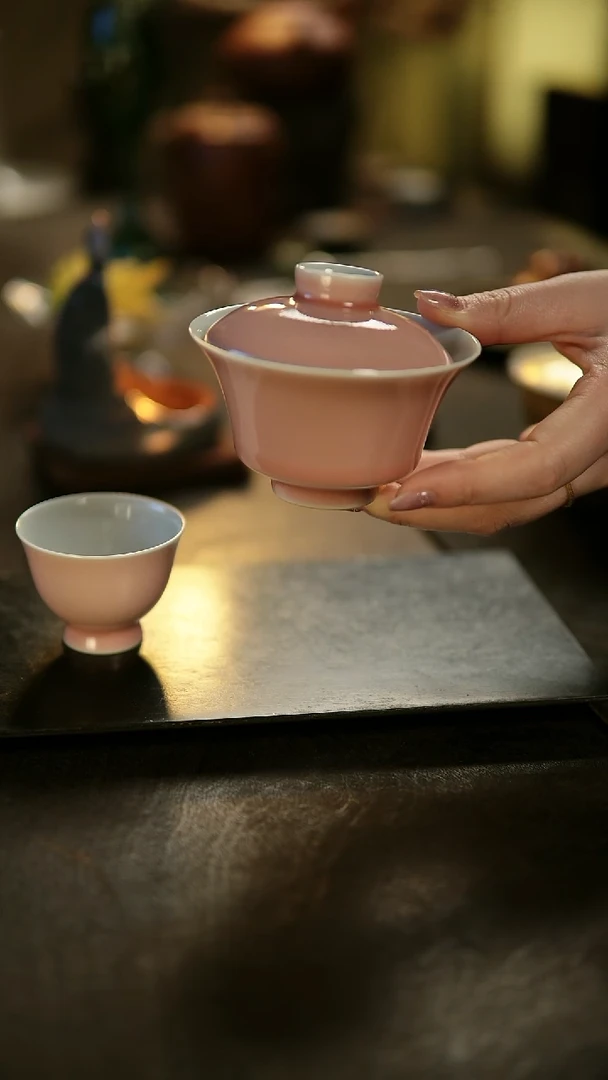 阿眠      定园粉釉盖碗