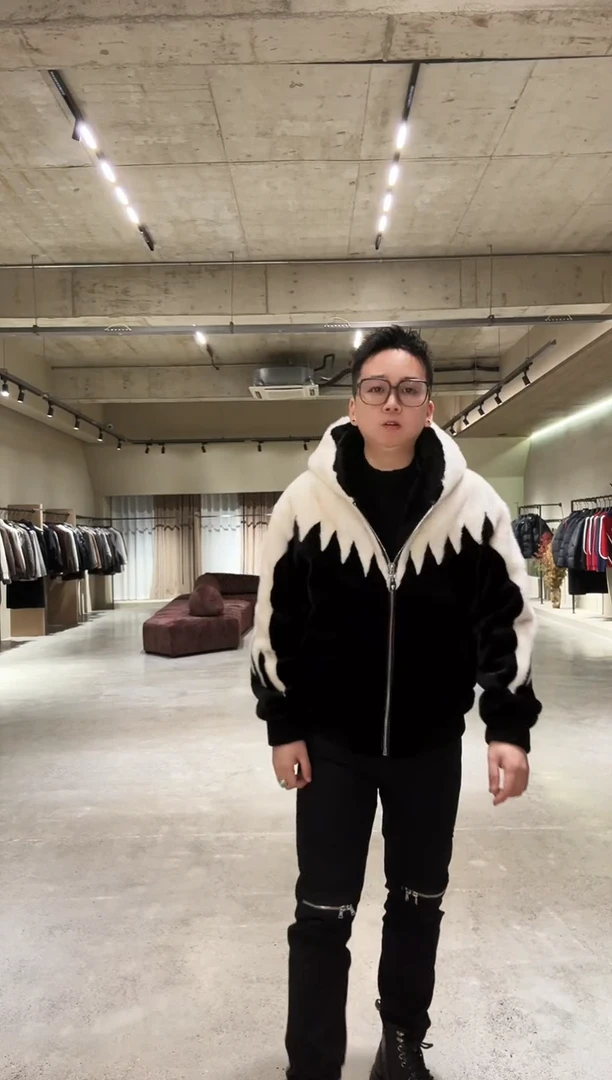 男士连帽夹克 54码（145-165斤）