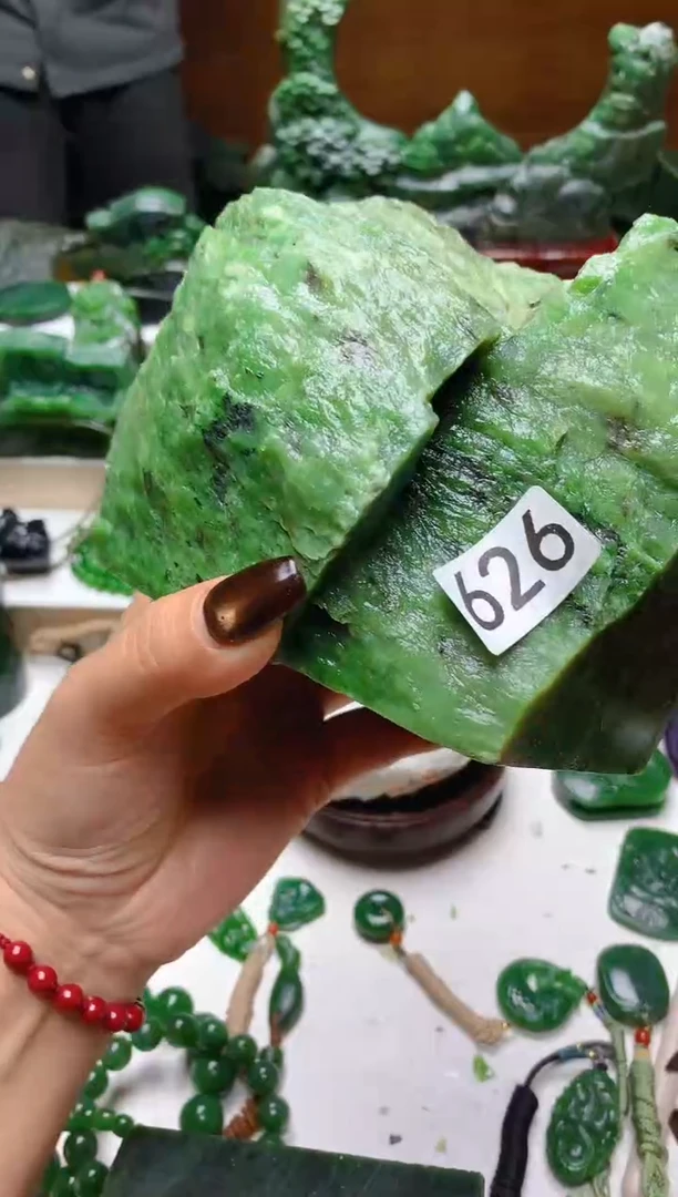 未镶嵌和田玉珠宝半成品1