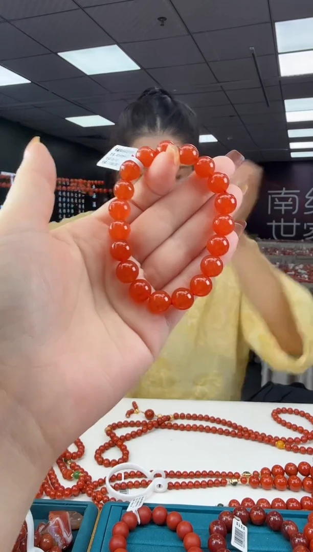 未镶嵌珠串南红玛瑙多样发其一/10/23625002280