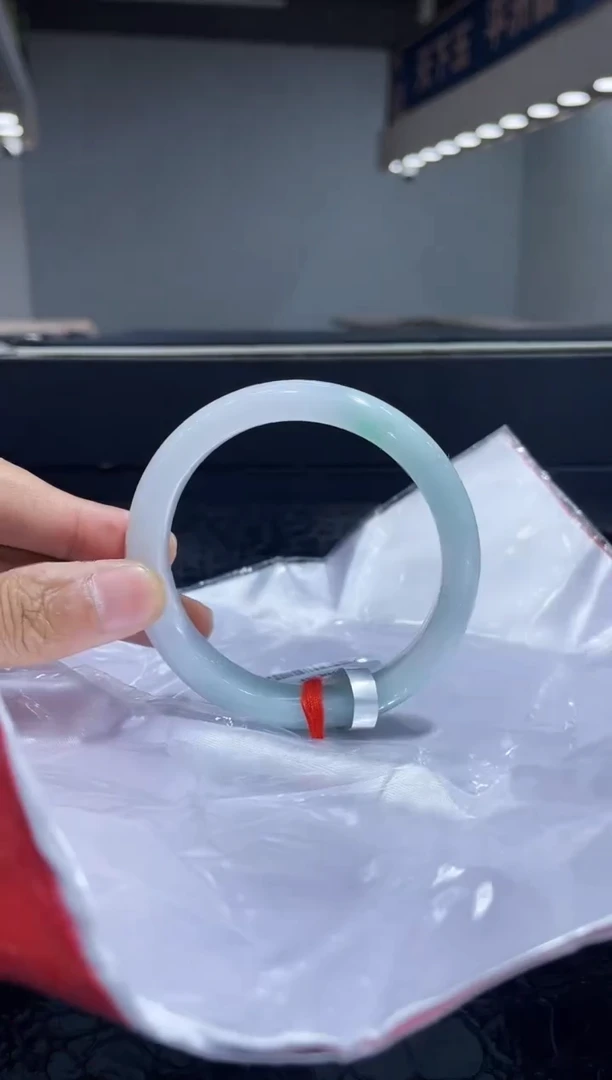 未镶嵌手镯翡翠9