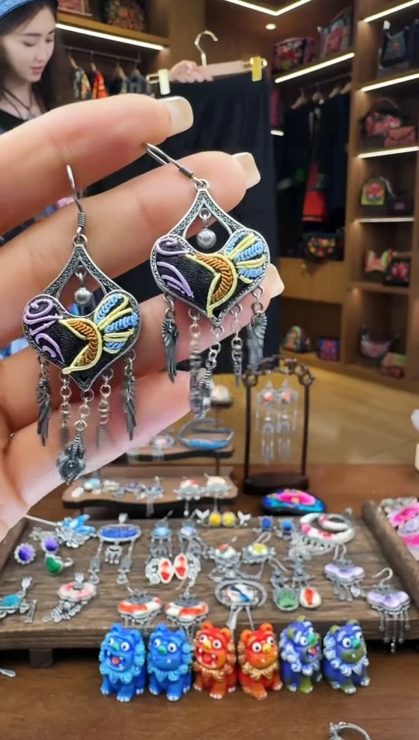 【闪购商品】织绣72黔东南苗族刺绣