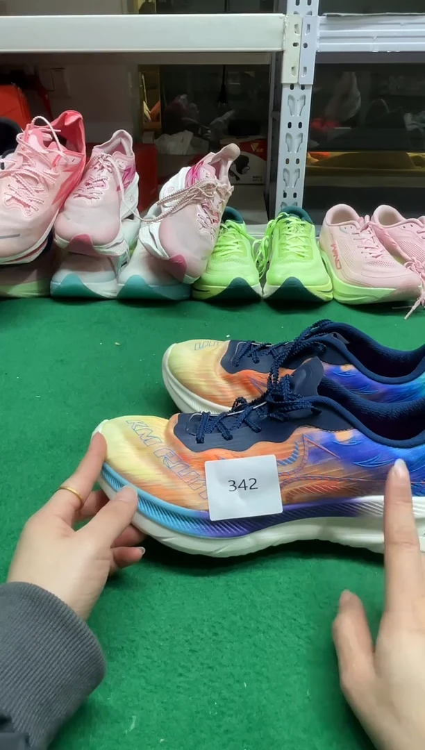 哎*呀这是个大鞋店家的鞋342