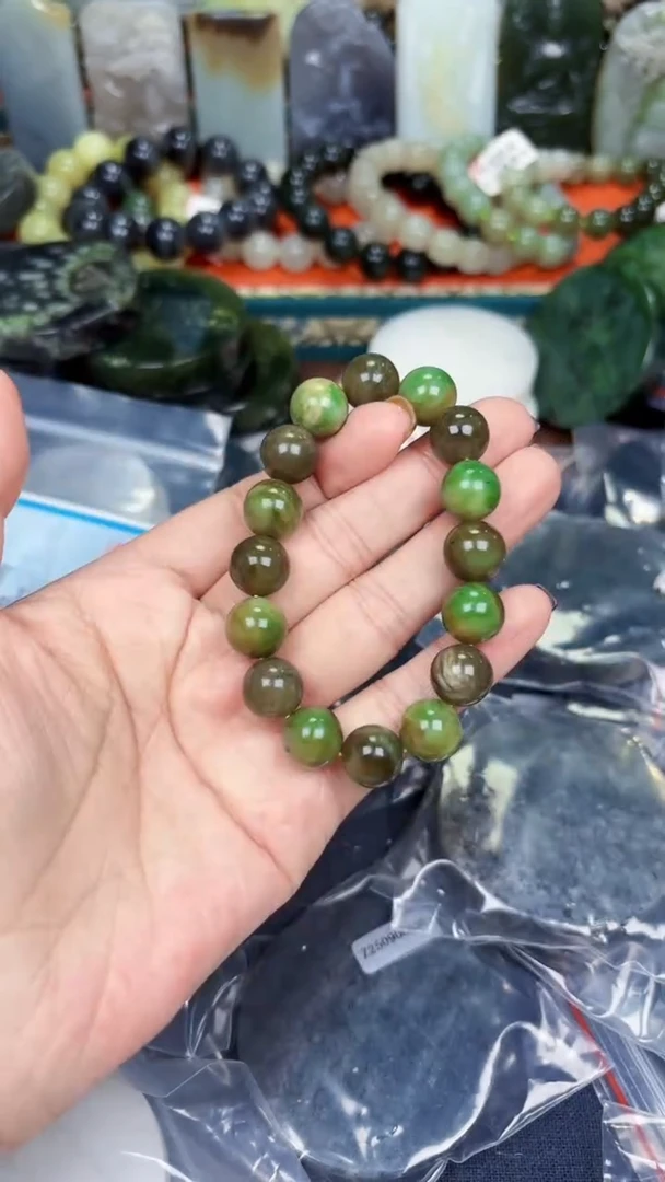 颈饰未镶嵌和田玉和田玉