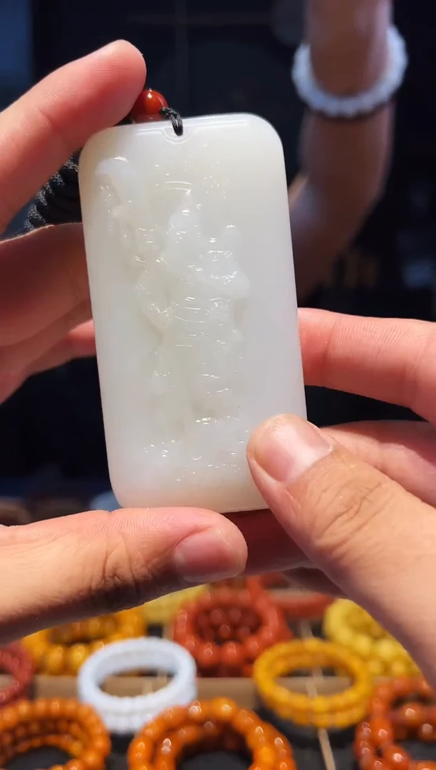 未镶嵌手串和田玉挂件
