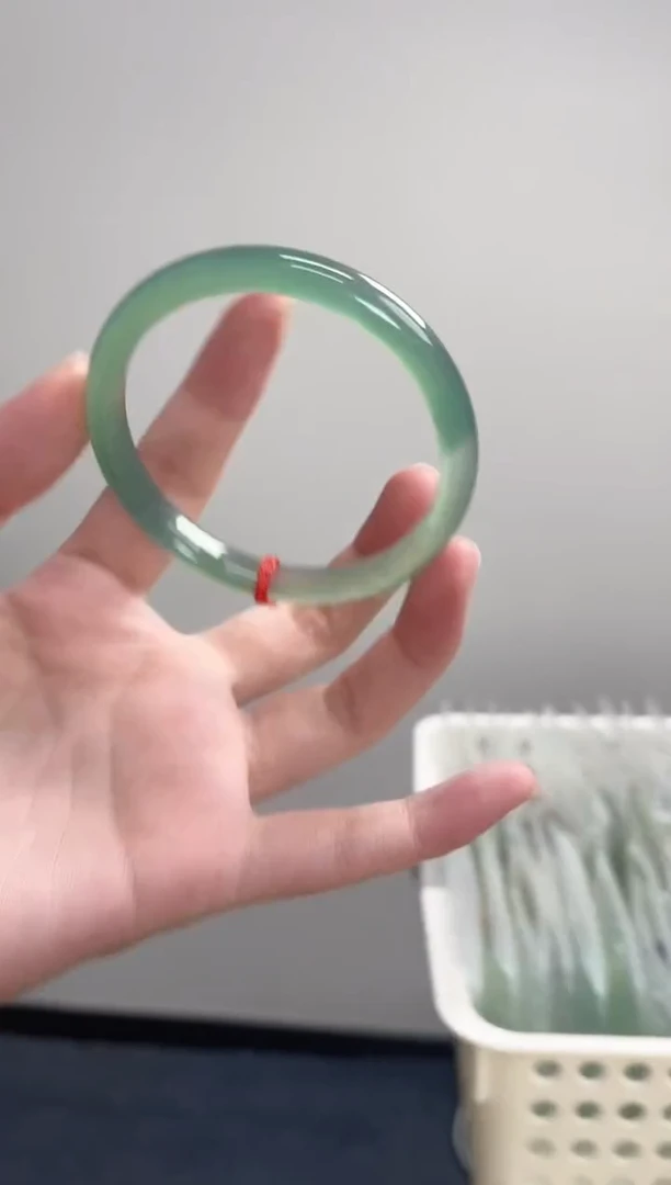 手镯玛瑙/玉髓未镶嵌57-58窄条