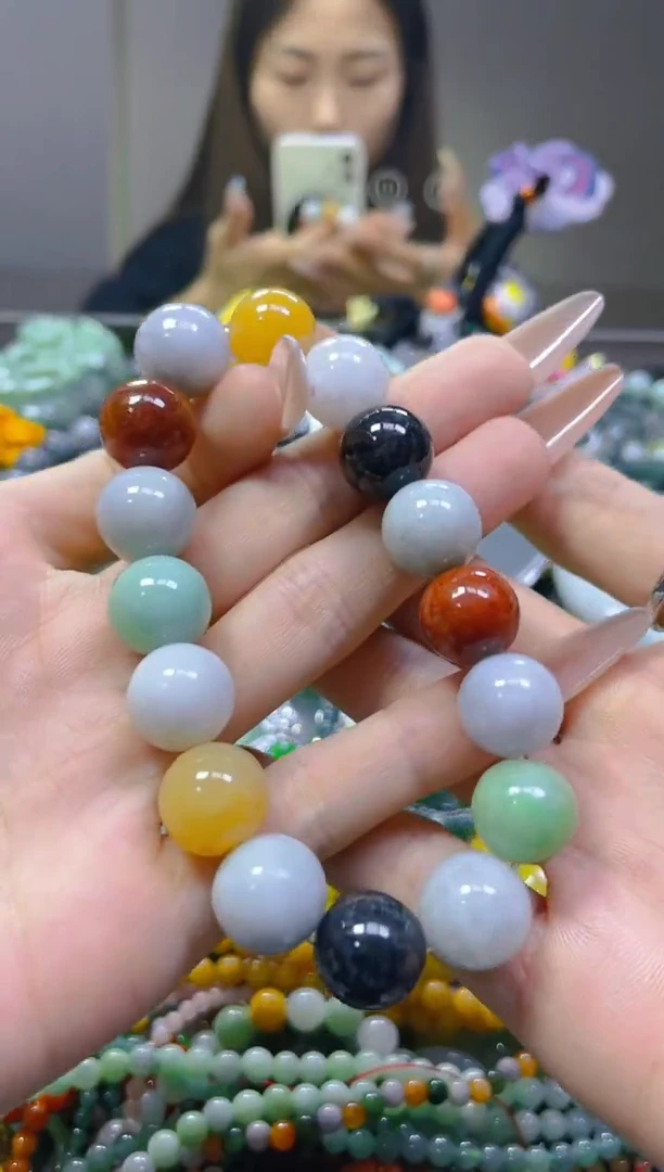 翡翠未镶嵌颈饰13MM/C/翡翠A货，一件也是批发价