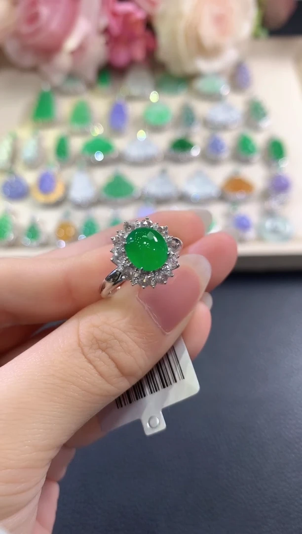 18K金镶嵌戒指翡翠b113