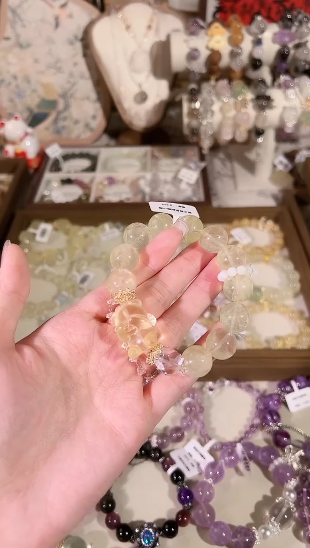 【闪购商品】水晶手链未镶嵌天然水晶 多样性发货发其一 颜色微差