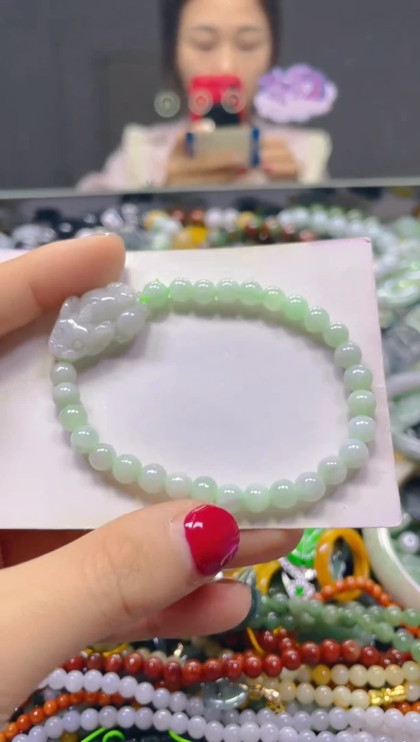 颈饰未镶嵌翡翠5MM/P/翡翠A货，一件也是批发价