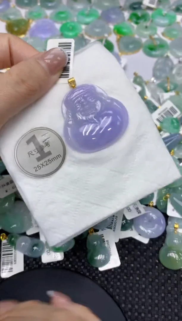 颈饰18K金镶嵌翡翠1111111