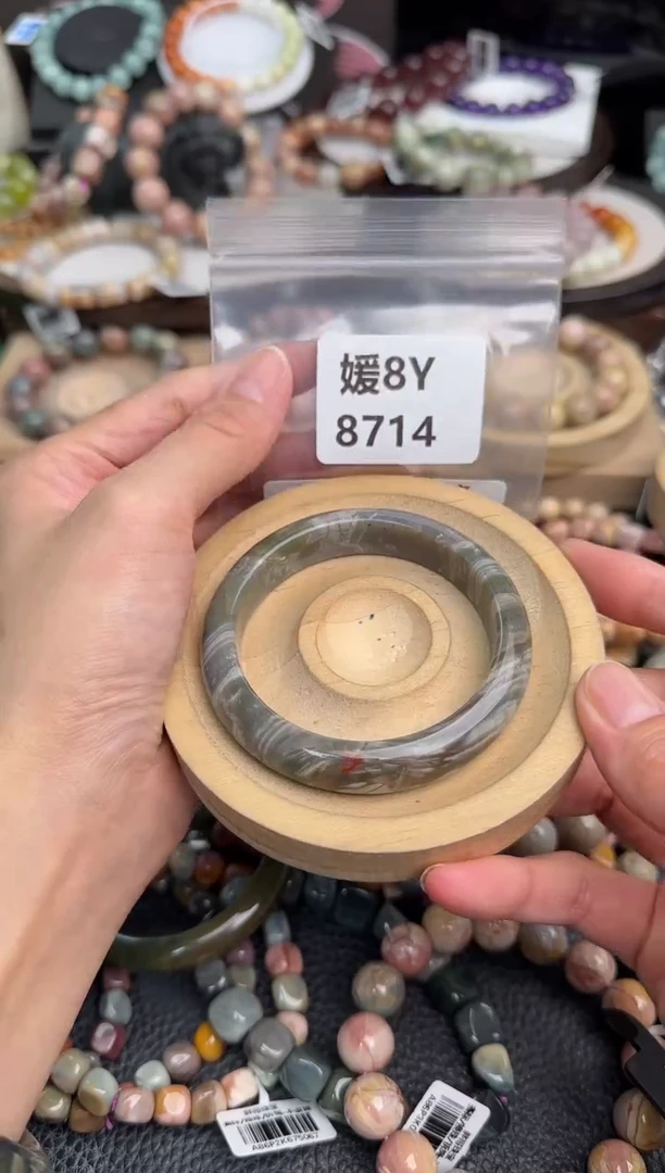 未镶嵌手链石英质玉竹*8Y8714