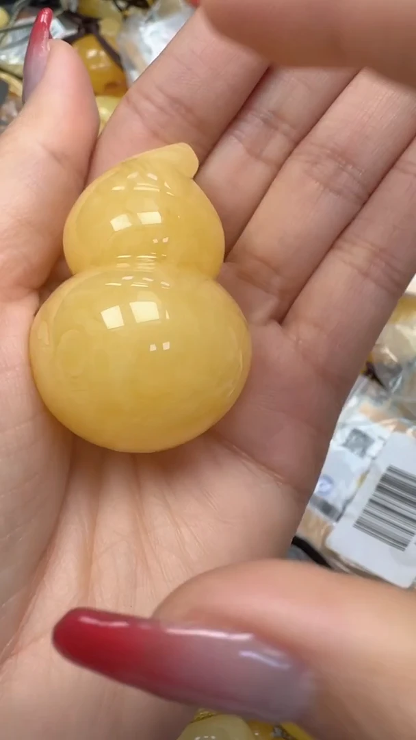 裸石琥珀未镶嵌如图