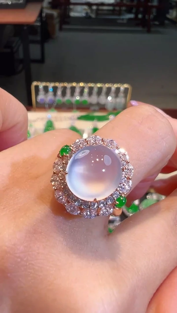 【闪购商品】翡翠戒指18K金镶嵌翡翠