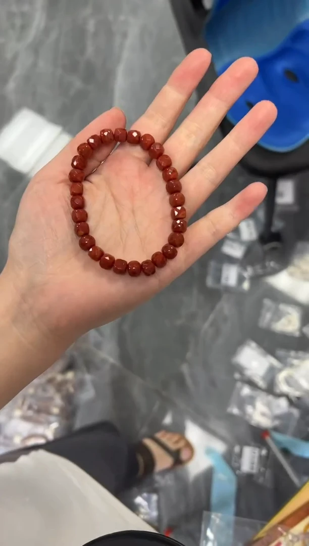 玛瑙/玉髓手链未镶嵌柿子红四方切面珠手链[732]