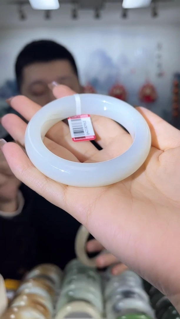 【闪购商品】和田玉手镯未镶嵌54-55圈口0963