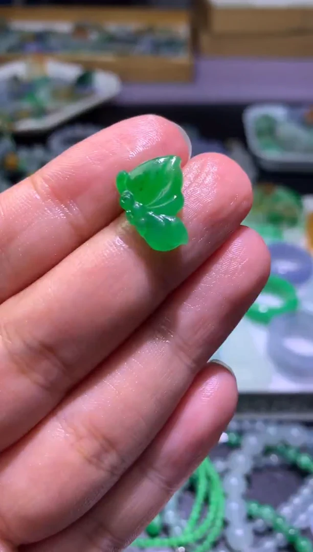 未镶嵌定制翡翠毛货