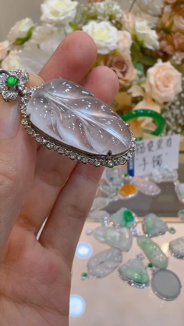 翡翠18K金镶嵌吊坠(不含链)多样性团购发一件