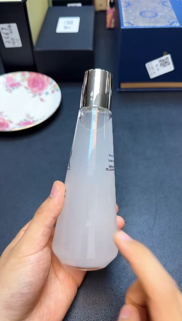 瓷片全新正品一件不留@@WE758