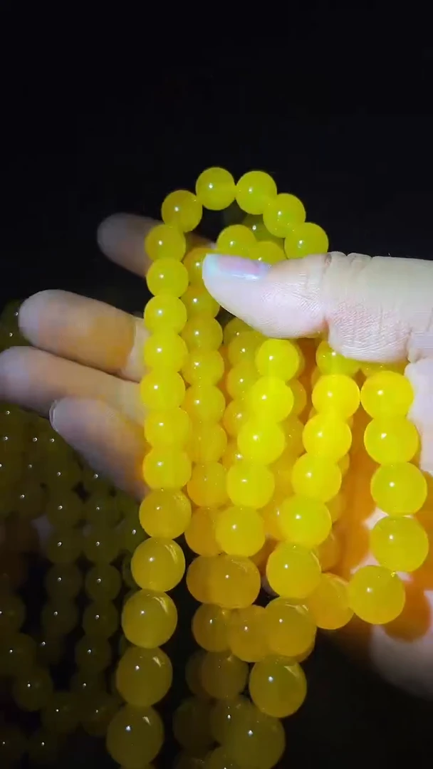 和田玉（黄玉）未镶嵌挂件玄黄项链