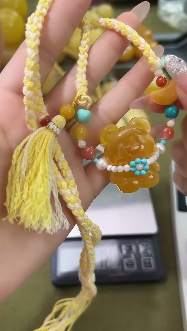 裸石琥珀未镶嵌琥珀蜜蜡吊坠