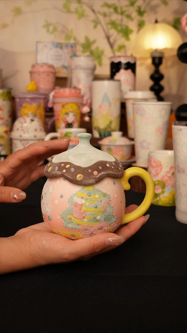 陶景德镇手绘的杯子