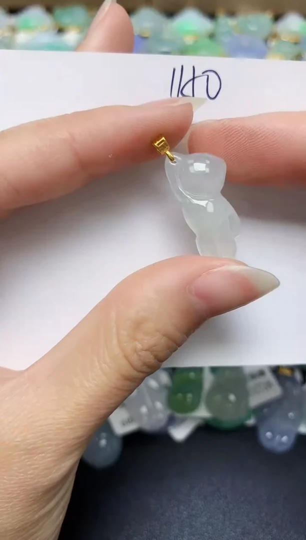 翡翠未镶嵌颈饰 天然翡翠A货