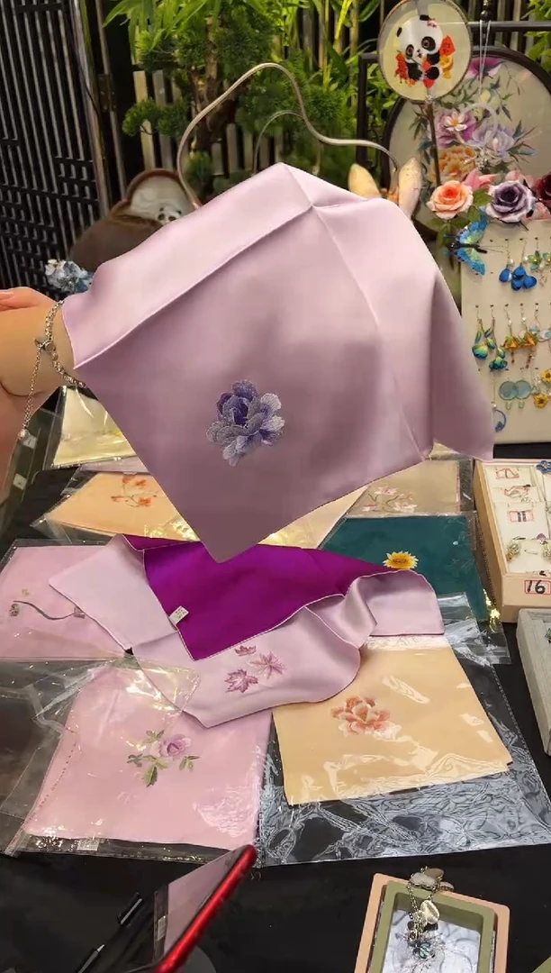 织绣炜非遗绒花手工饰品